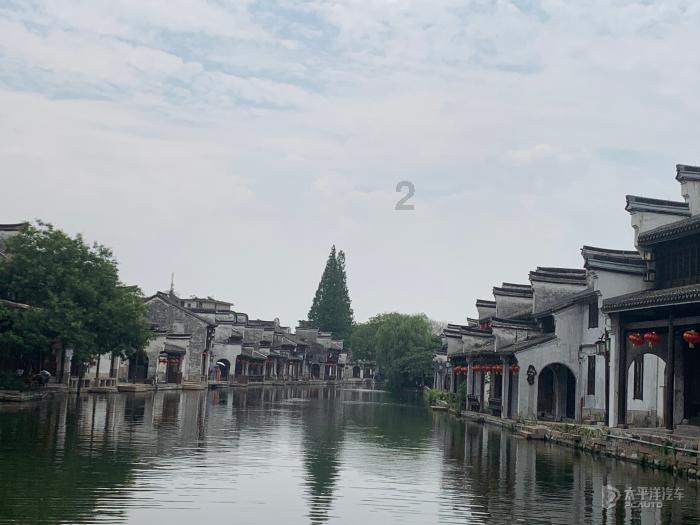 为什么当年风靡全国、红得发紫的《花千骨》如今却出现爆冷?